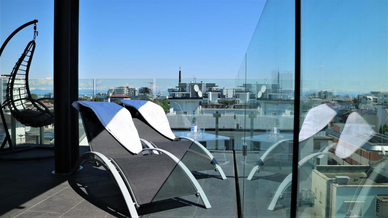 Hotel Rossini 4S Lignano Sabbiadoro Ngoại thất bức ảnh