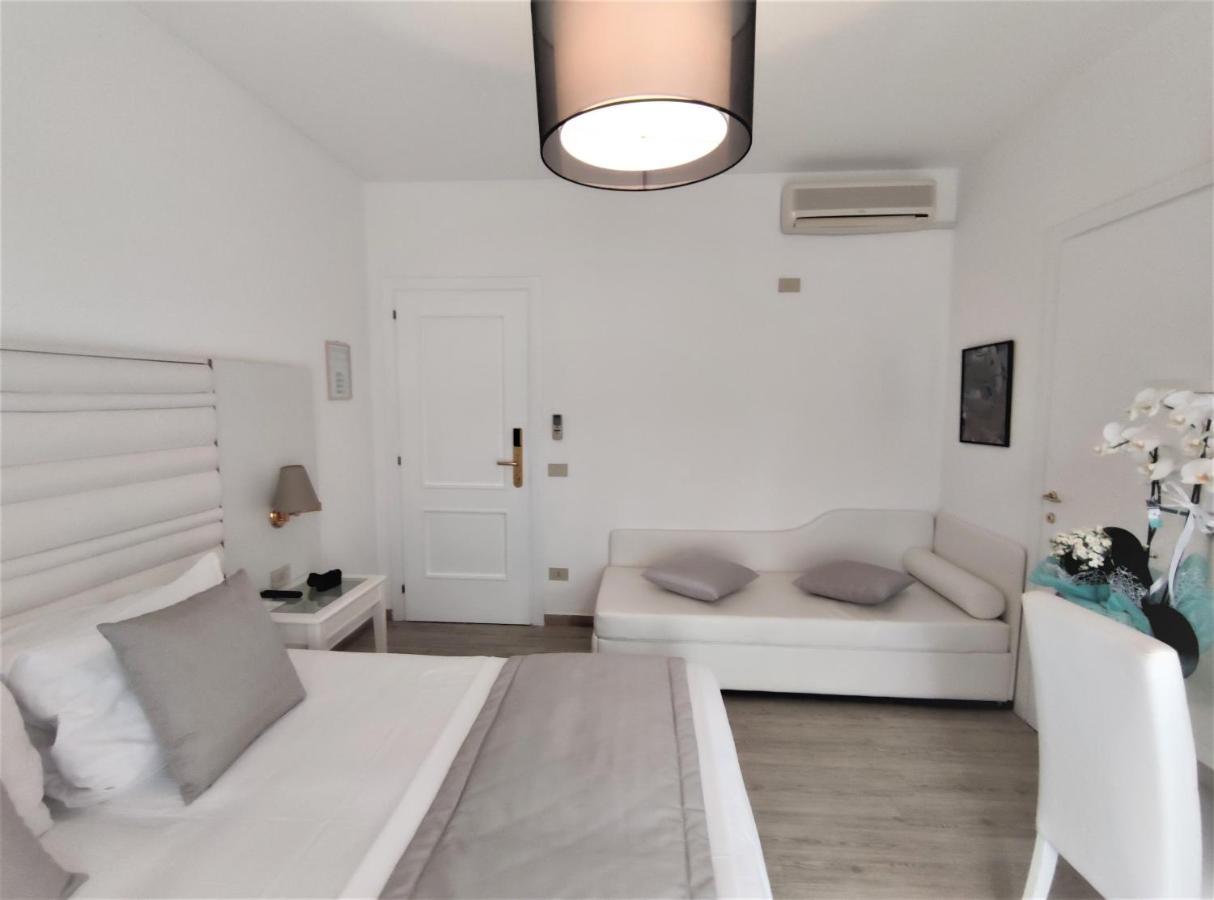 Hotel Rossini 4S Lignano Sabbiadoro Ngoại thất bức ảnh