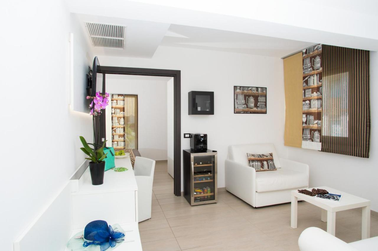 Hotel Rossini 4S Lignano Sabbiadoro Ngoại thất bức ảnh