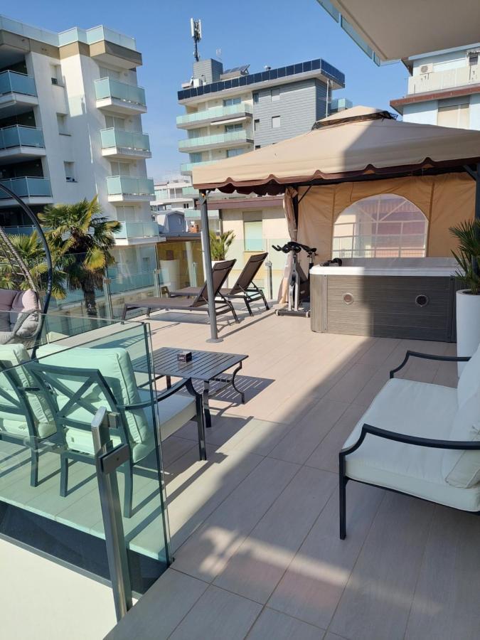 Hotel Rossini 4S Lignano Sabbiadoro Ngoại thất bức ảnh