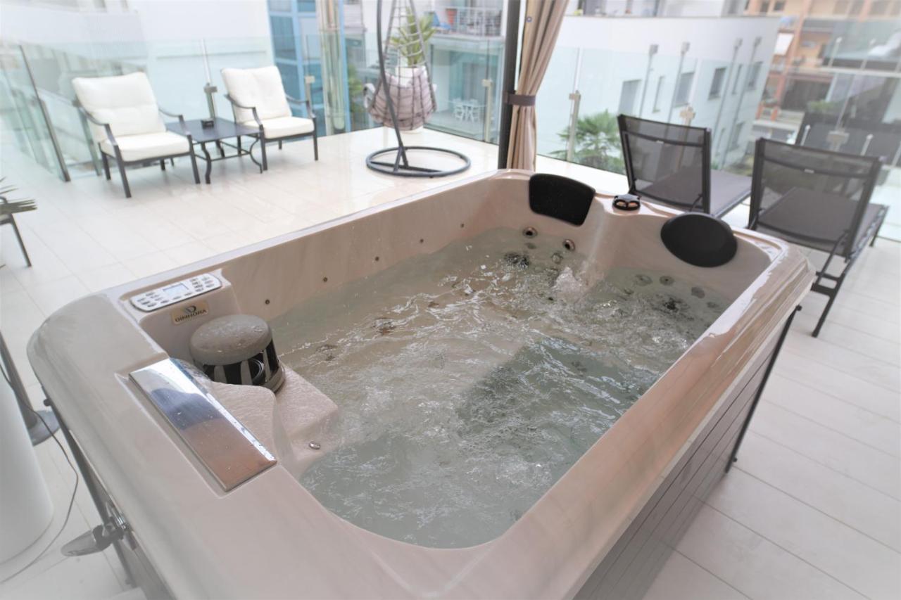 Hotel Rossini 4S Lignano Sabbiadoro Ngoại thất bức ảnh