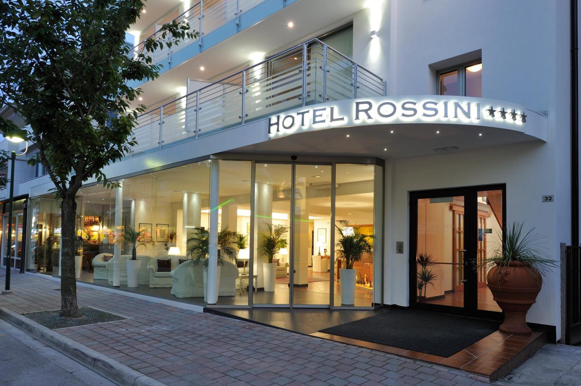 Hotel Rossini 4S Lignano Sabbiadoro Ngoại thất bức ảnh