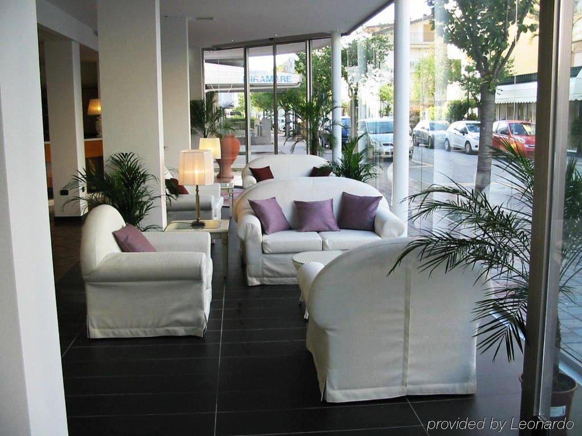 Hotel Rossini 4S Lignano Sabbiadoro Ngoại thất bức ảnh