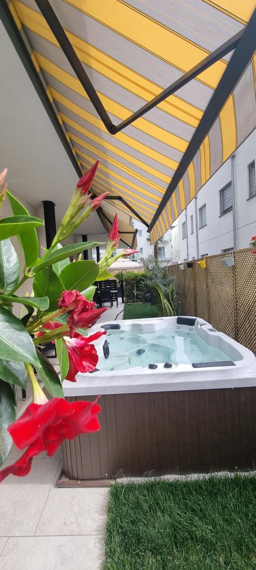 Hotel Rossini 4S Lignano Sabbiadoro Ngoại thất bức ảnh