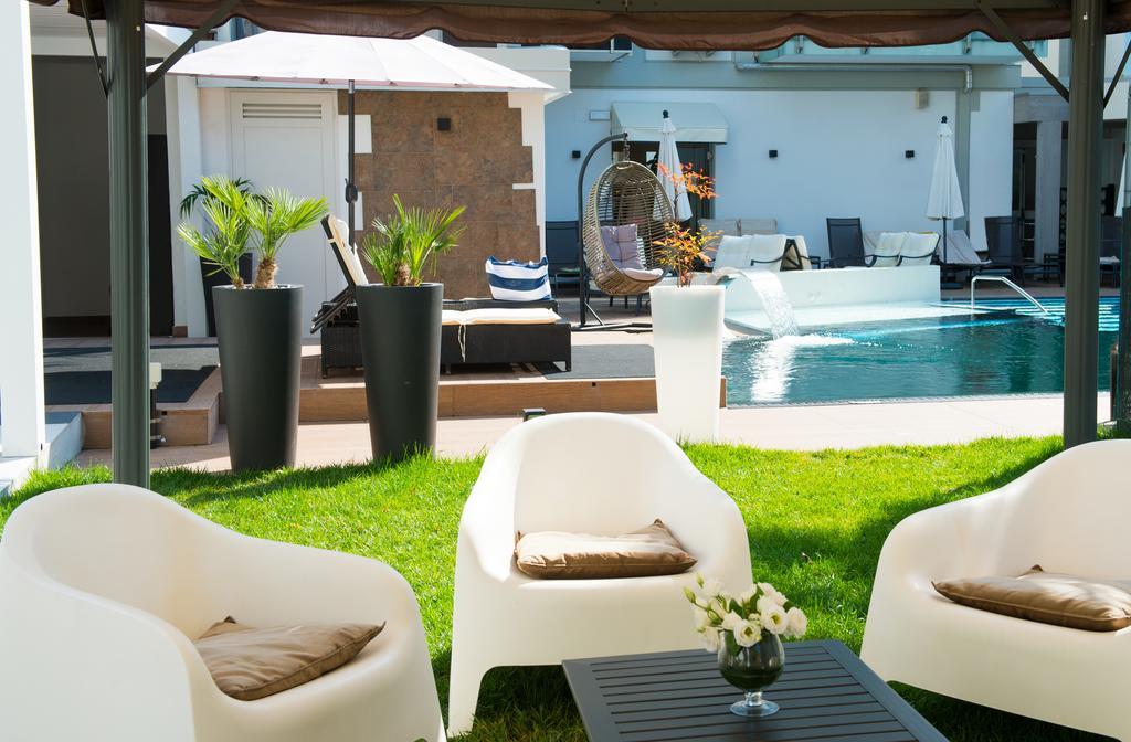 Hotel Rossini 4S Lignano Sabbiadoro Ngoại thất bức ảnh