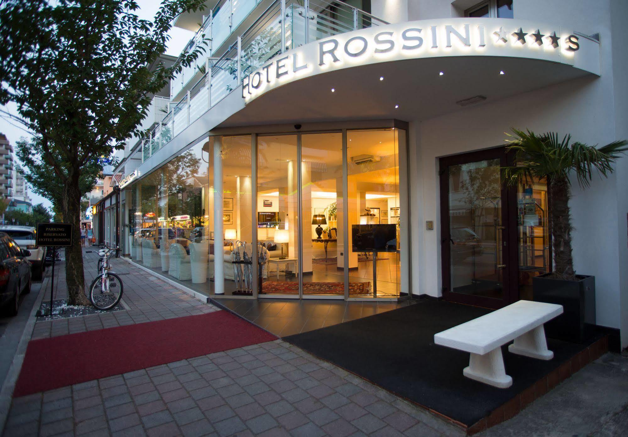 Hotel Rossini 4S Lignano Sabbiadoro Ngoại thất bức ảnh