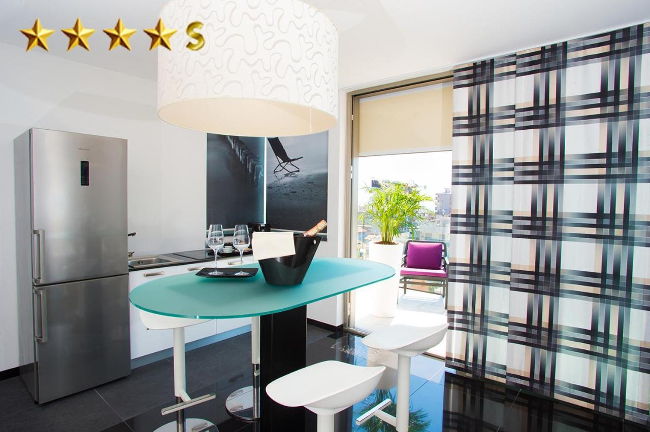 Hotel Rossini 4S Lignano Sabbiadoro Ngoại thất bức ảnh