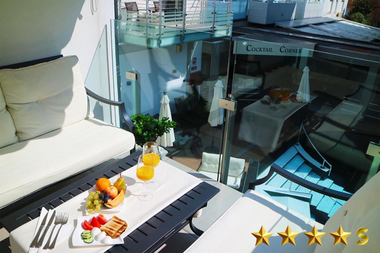 Hotel Rossini 4S Lignano Sabbiadoro Ngoại thất bức ảnh