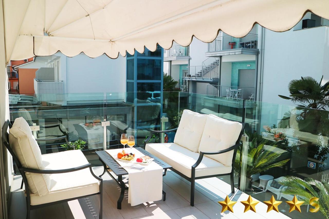 Hotel Rossini 4S Lignano Sabbiadoro Ngoại thất bức ảnh